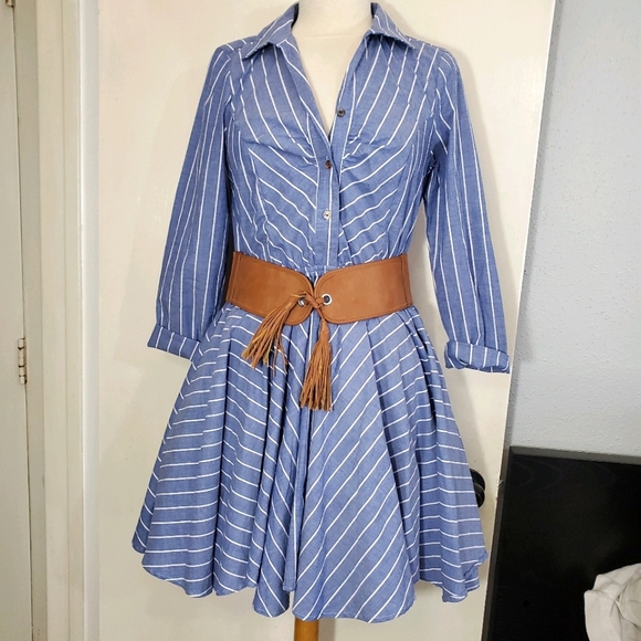 VENUS Dresses & Skirts - Venus shirt dress